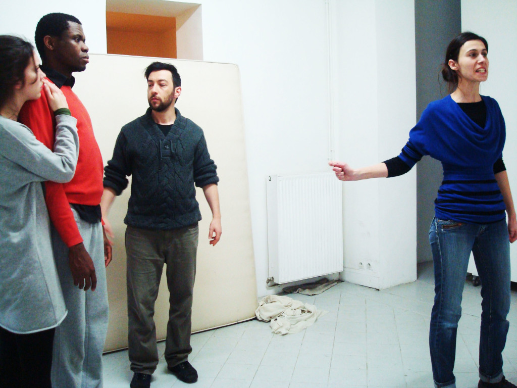 Leonie Renée Klein, Héza Botto, Luca Paglia and Pauline Garnier as 'Desdemona, Othello, Jago and Brabanzio'